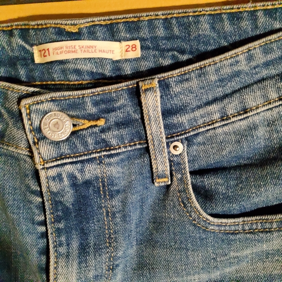 Levi's 721 High Rise Skinny Red Tab Jeans - Picture 2 of 6